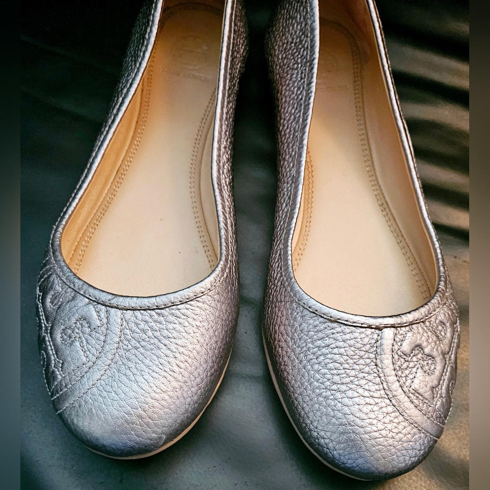 Tory Burch Silver 100% Leather Lowell Ballet Flats Sz 10M US - Picture 5 of 11